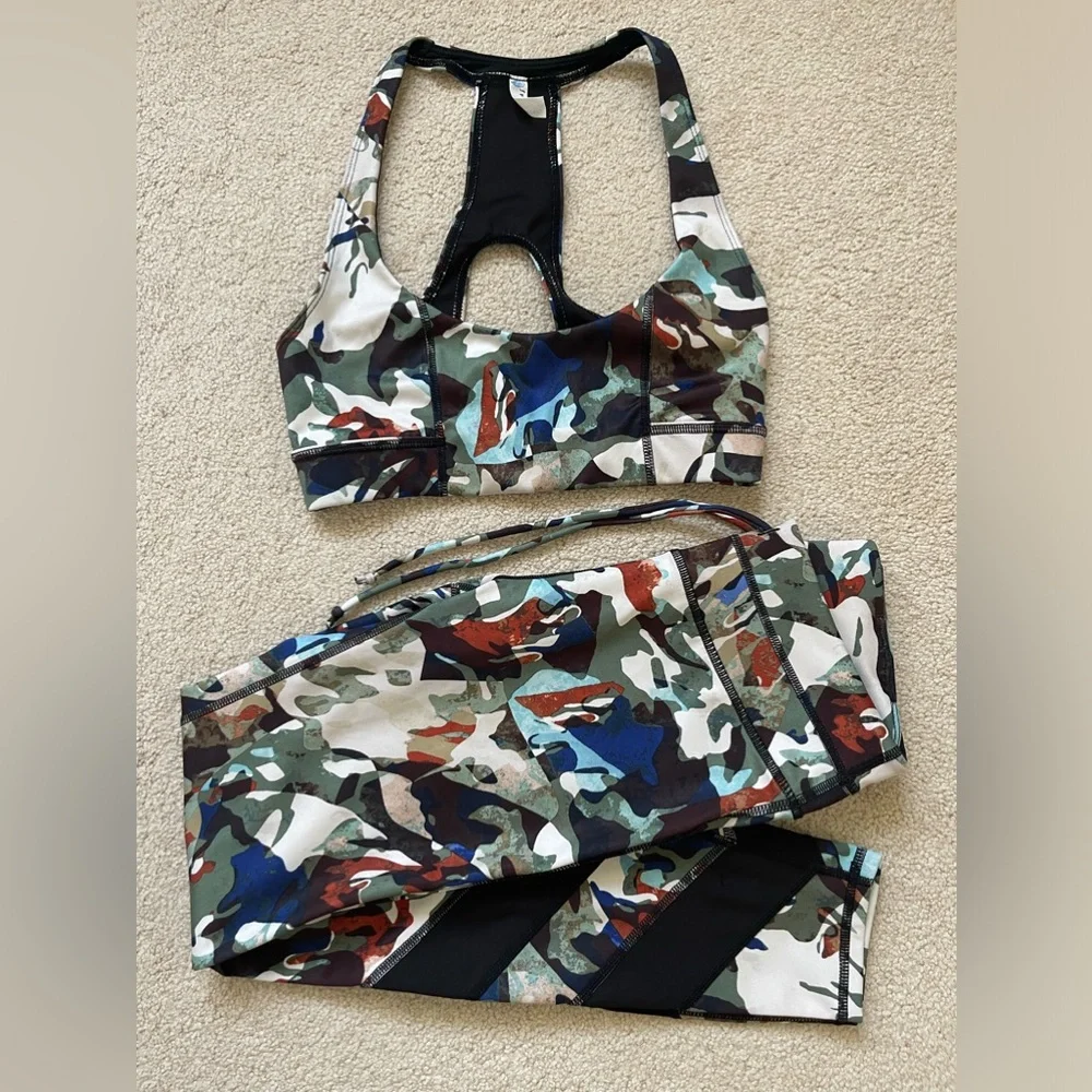 FP Movement by Free People Daybreak Graphic Camo Leggings & Sports 2pc Set XS - Picture 3 of 16